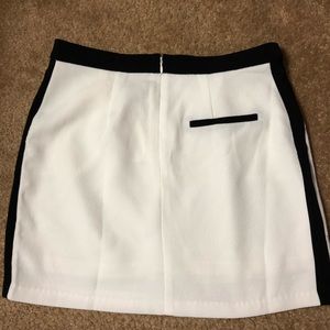 Black/White Formal Skirt with Pockets